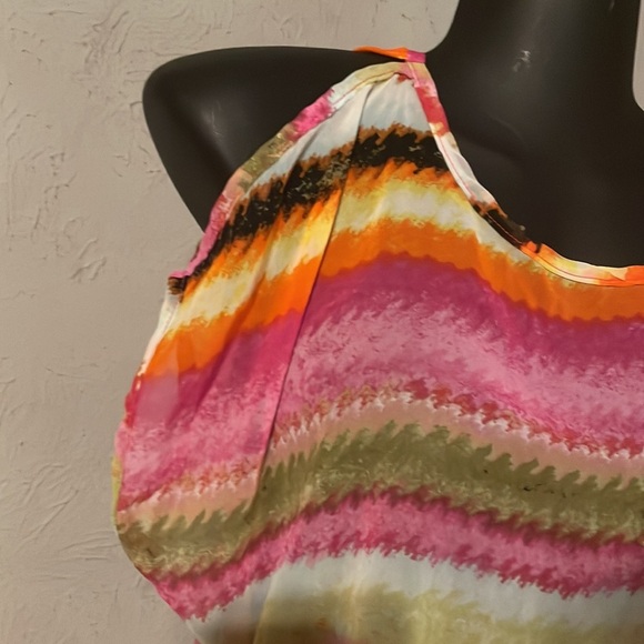 Small Lilypad cold shoulder pink ombré round neck B louse tunic top - Picture 5 of 16